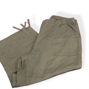 Classic Elements Capris